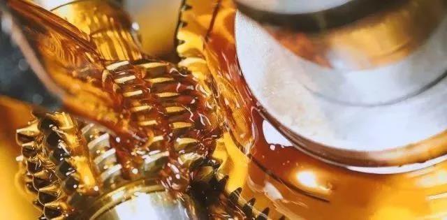 齒輪油多久換一次，汽車齒輪油又應(yīng)該如何選擇？